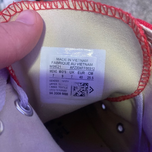 Converse - Picture 6 of 7